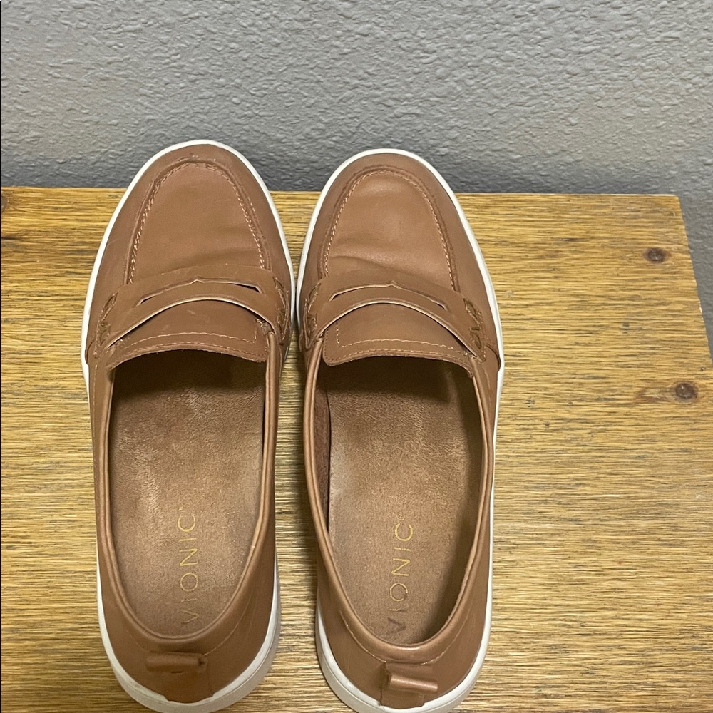 Vionic Uptown Loafer, size 8 - Picture 6 of 9